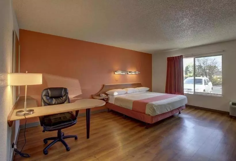 Motel 6santa Ana, Ca  Irvine  Orange County Airport