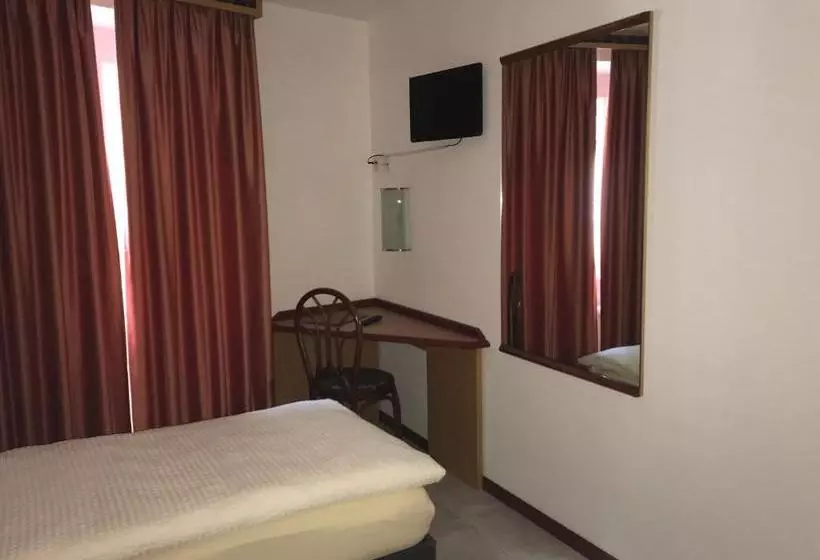 ホテル Albergo Nazionale