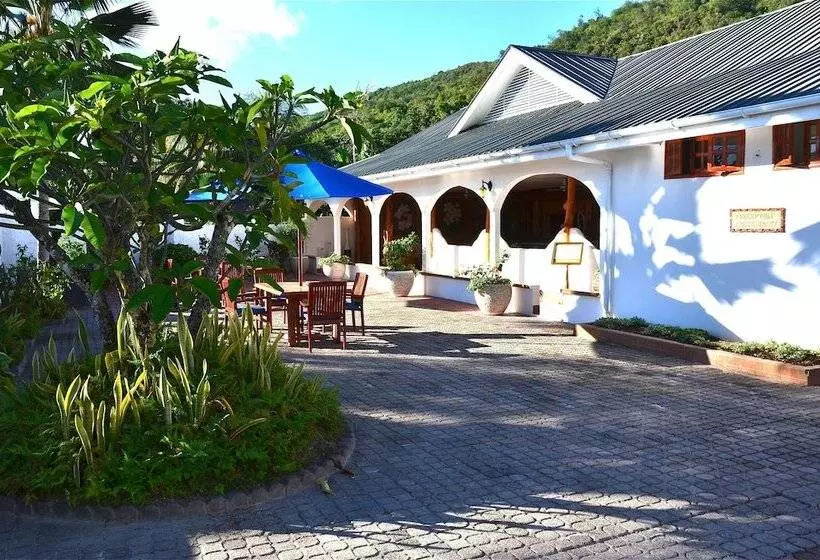 هتل The Britannia