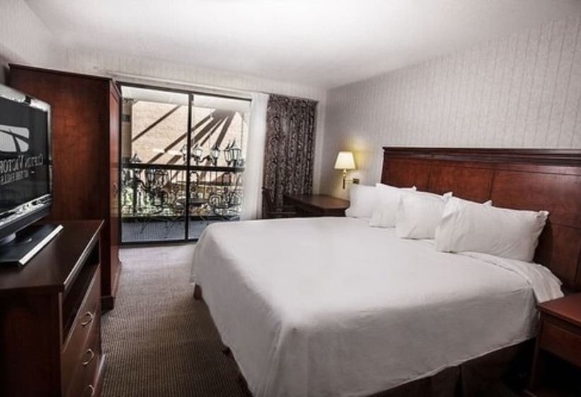 هتل Clifton Victoria Inn At The Falls