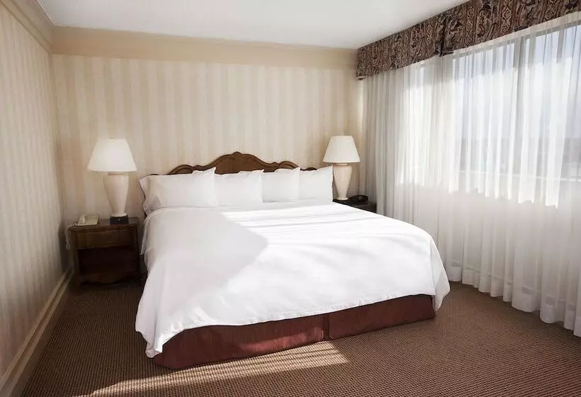 בית מלון כפרי Clifton Victoria Inn At The Falls