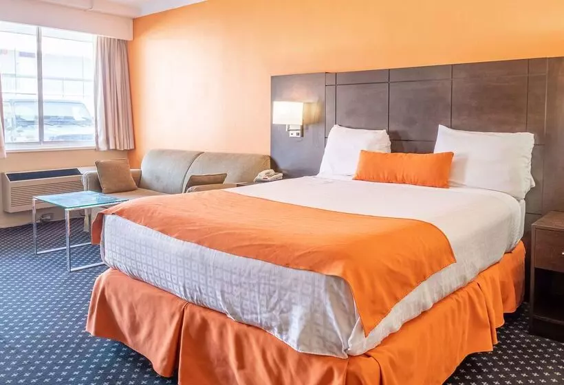 فندق Knights Inn North Bay