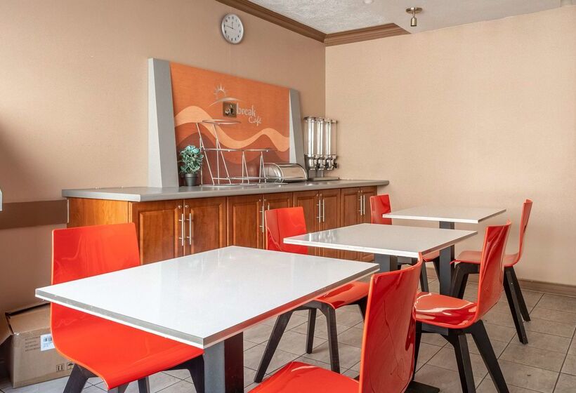 هتل Knights Inn North Bay