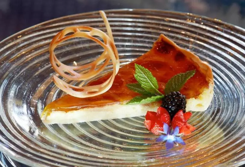 Отель Laaxerhof