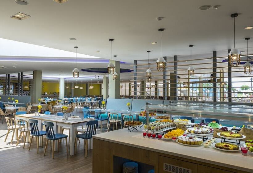 Отель Leonardo Laura Beach & Splash Resort