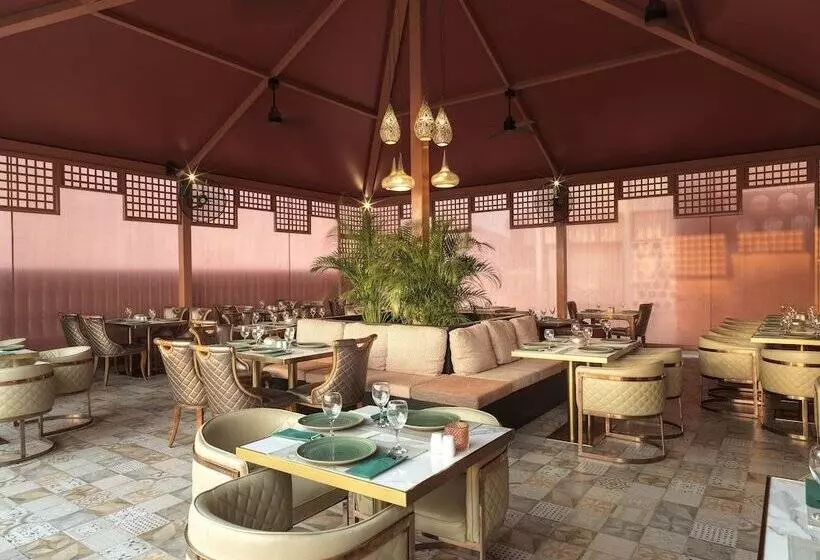 Отель Leonardo Laura Beach & Splash Resort