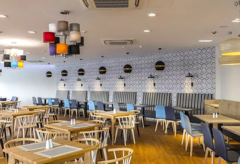 Отель Leonardo Laura Beach & Splash Resort