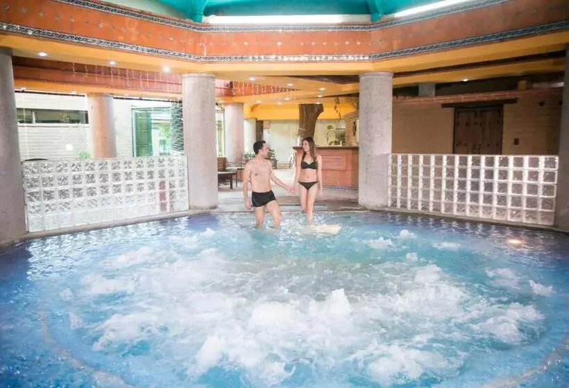 هتل Los Olivos Spa