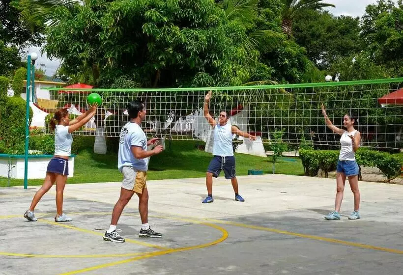 هتل Los Olivos Spa