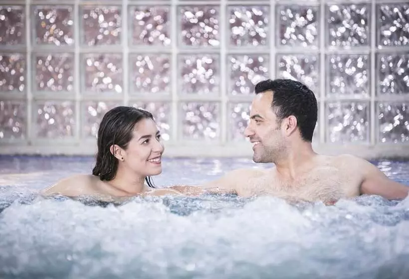 هتل Los Olivos Spa