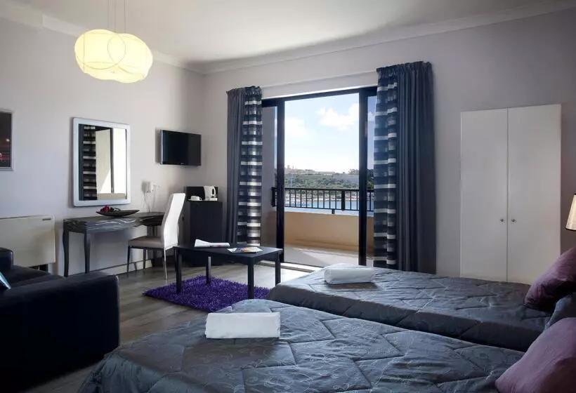 هتل Sliema Marina
