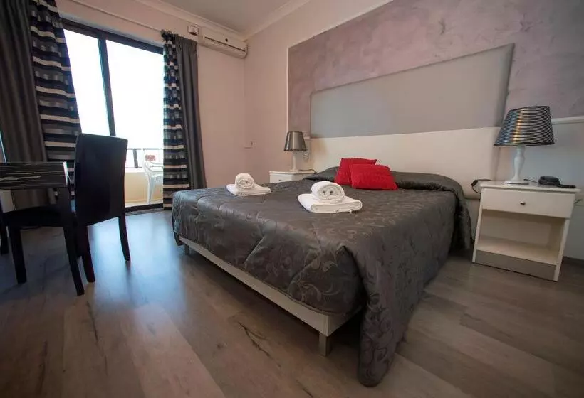 هتل Sliema Marina