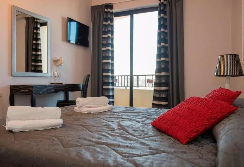 هتل Sliema Marina