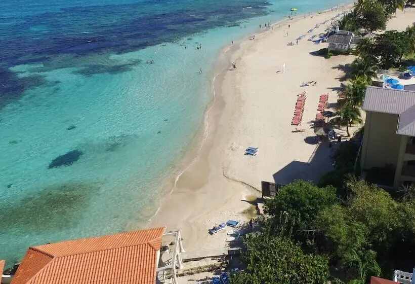 Franklyn D Resort & Spa All Inclusive