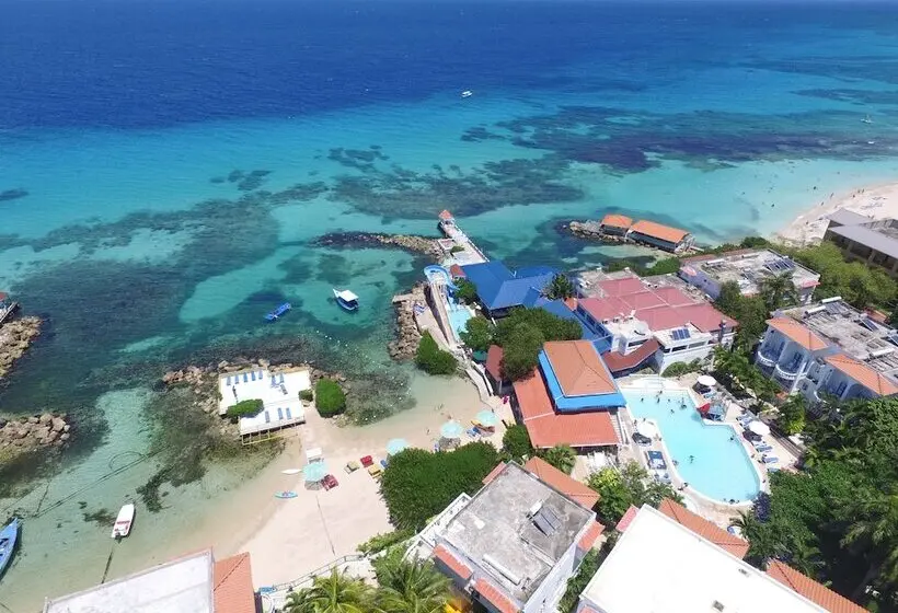 Franklyn D Resort & Spa All Inclusive