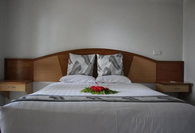 בית מלון כפרי Capricorn International