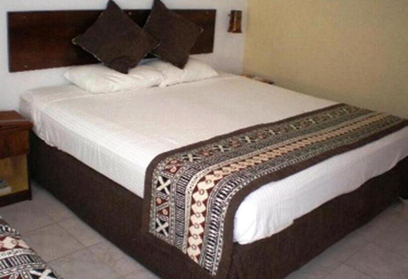 בית מלון כפרי Capricorn International