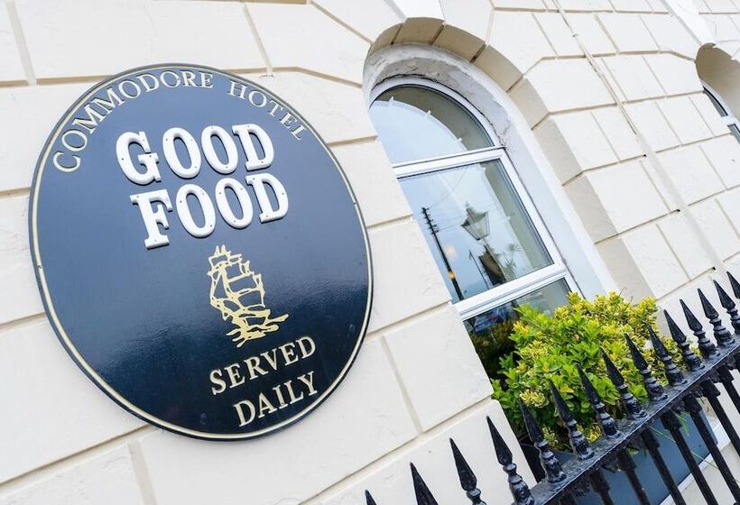 בית מלון כפרי Commodore