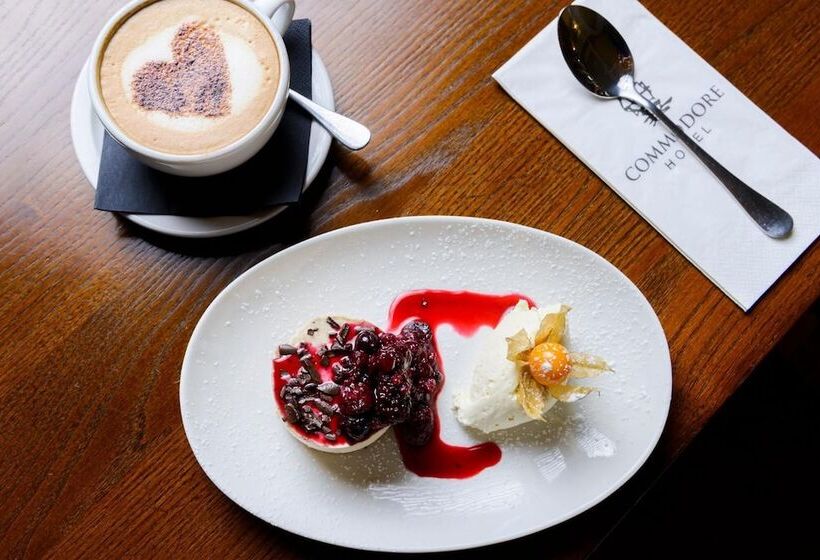 בית מלון כפרי Commodore