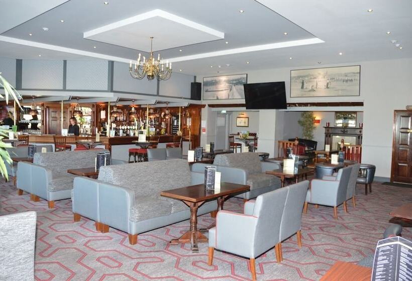 בית מלון כפרי Majestic