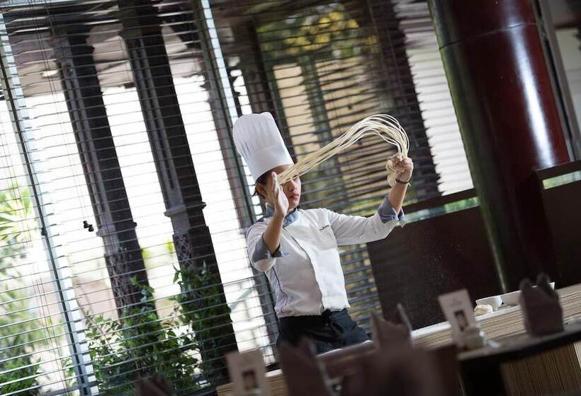 Hotel Santika Premiere Semarang