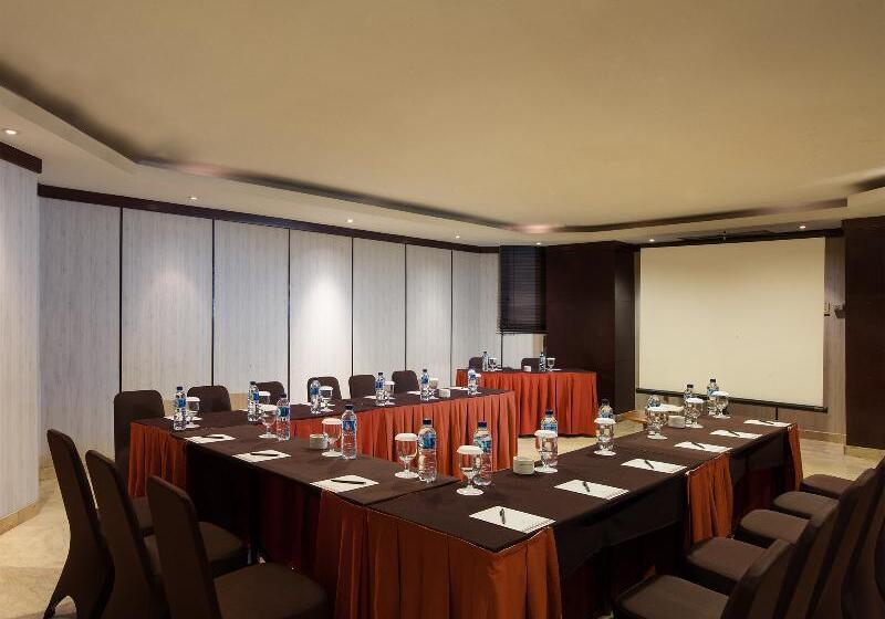 Hotel Santika Premiere Semarang