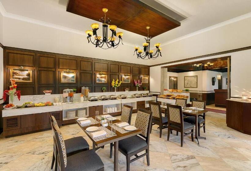 Hotel Shervani Hilltop Resort