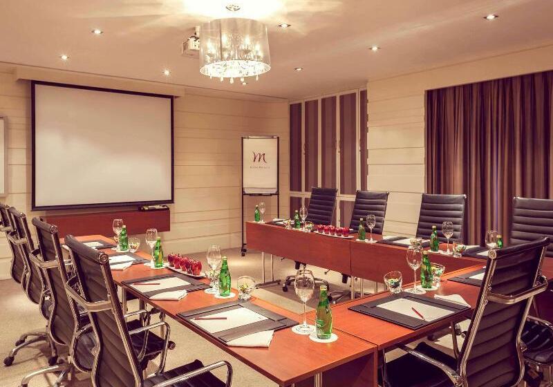 هتل Grand Mercure Vadodara Surya Palace