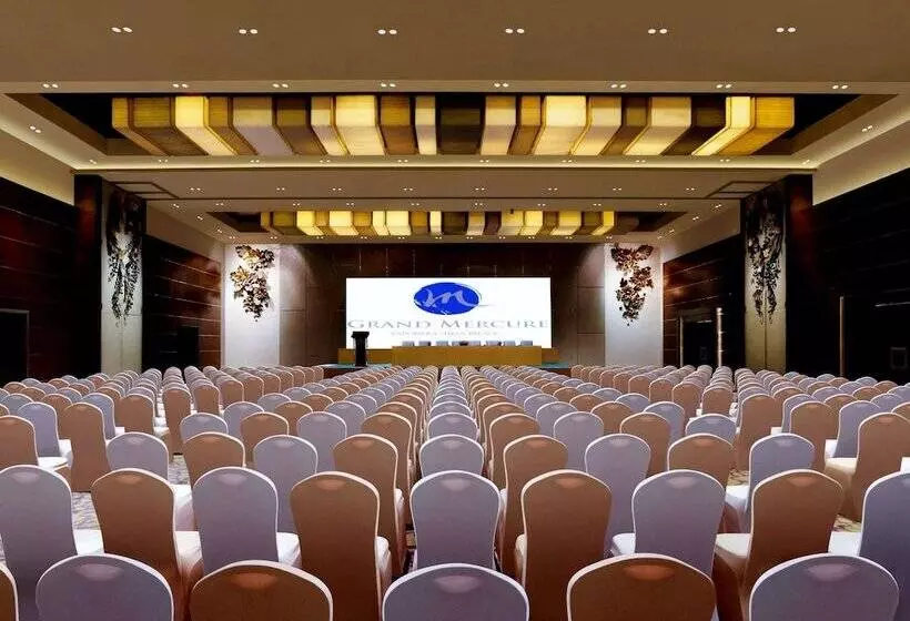 ホテル Grand Mercure Vadodara Surya Palace