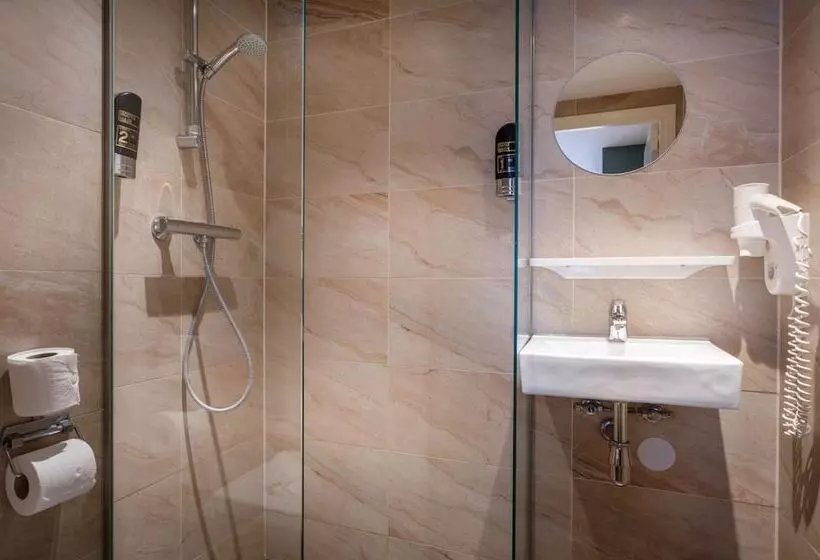 Отель The Old Nickel