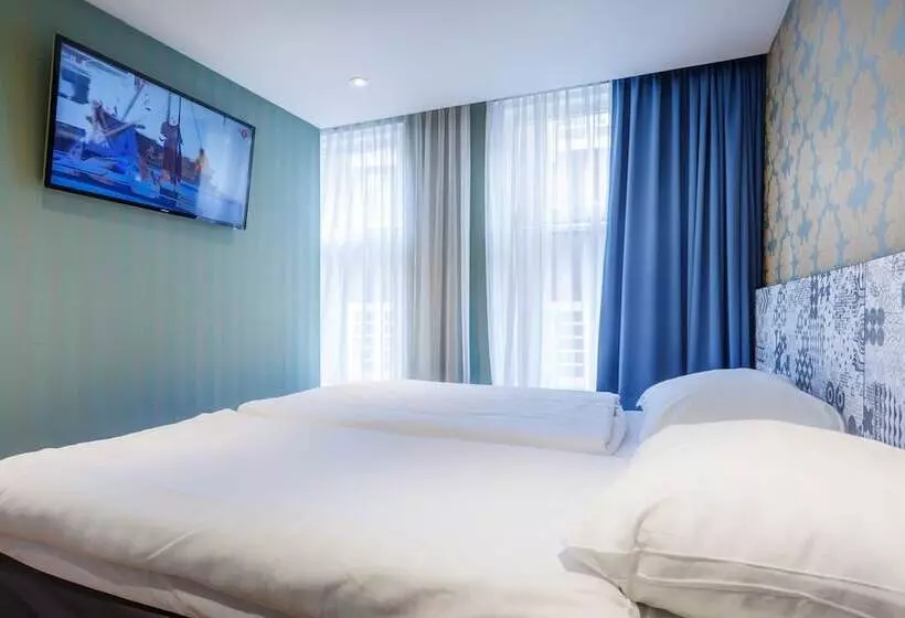 Отель The Old Nickel