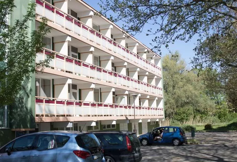 Komfort Hotel Platán