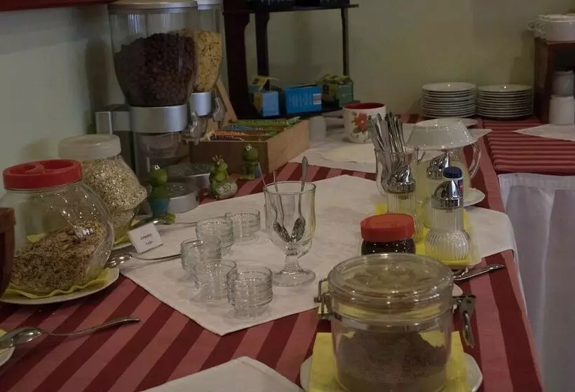 Komfort Hotel Platán