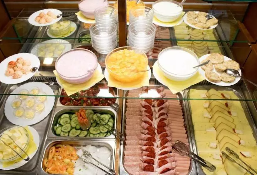 Komfort Hotel Platán