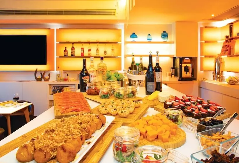 Novotel Century Hong Kong