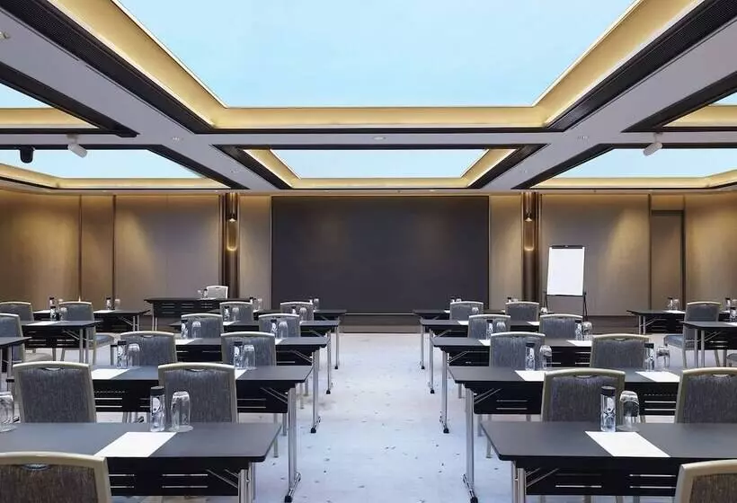 Novotel Century Hong Kong