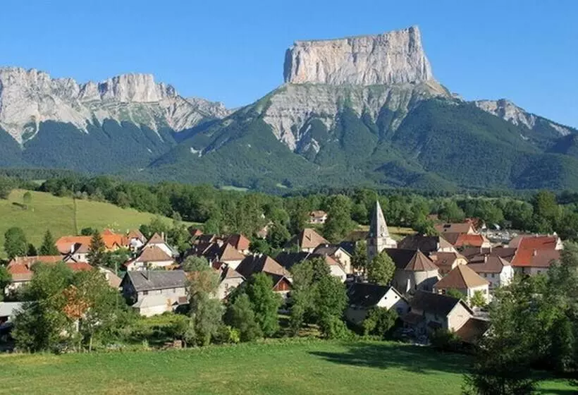 ホテル Au Gai Soleil Du Mont Aiguille