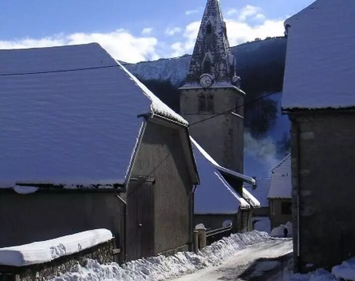 ホテル Au Gai Soleil Du Mont Aiguille