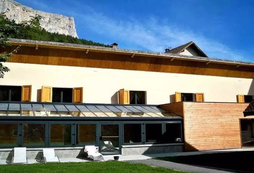 ホテル Au Gai Soleil Du Mont Aiguille