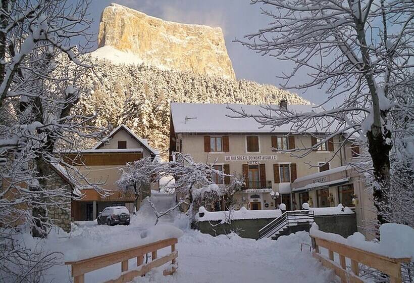 Отель Au Gai Soleil Du Mont Aiguille