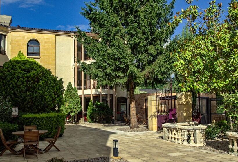 هتل Au Grand Hôtel De Sarlat   Pavillon De Selves