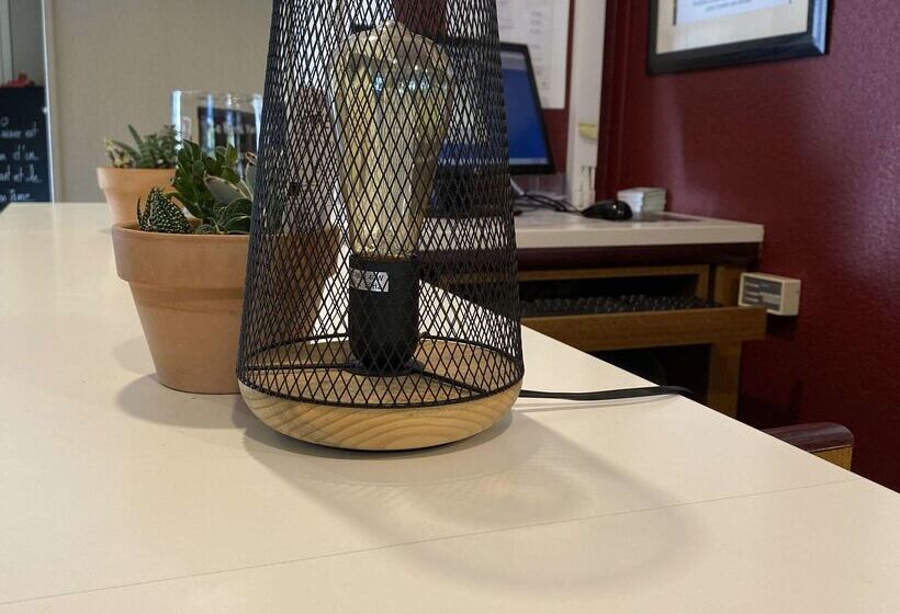 ホテル Campanile Cahors