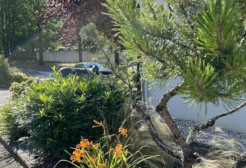 ホテル Campanile Cahors