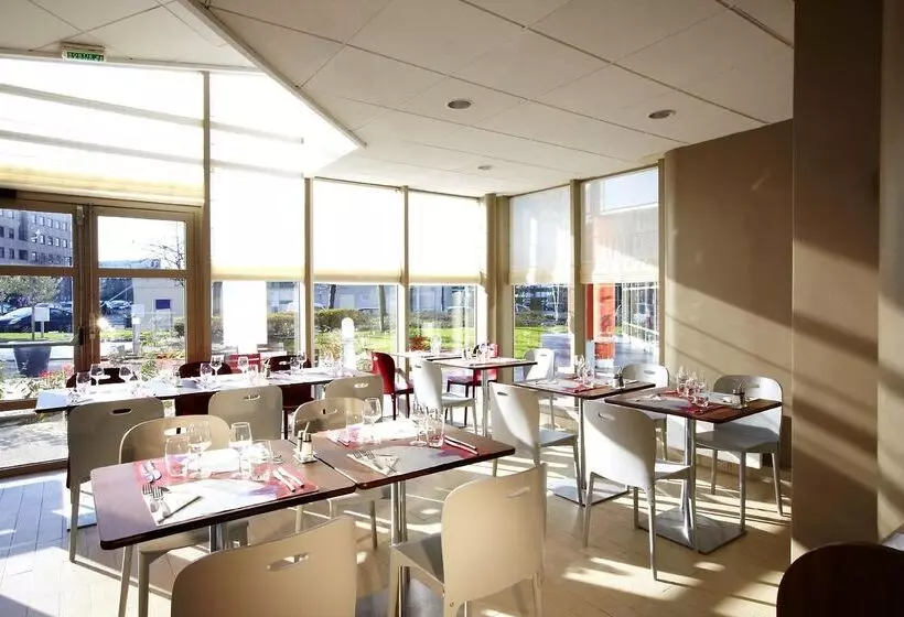 Отель Campanile Paris Ouest   Gennevilliers Barbanniers