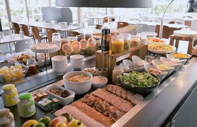 בית מלון כפרי Campanile Paris Ouest Gennevilliers Barbanniers