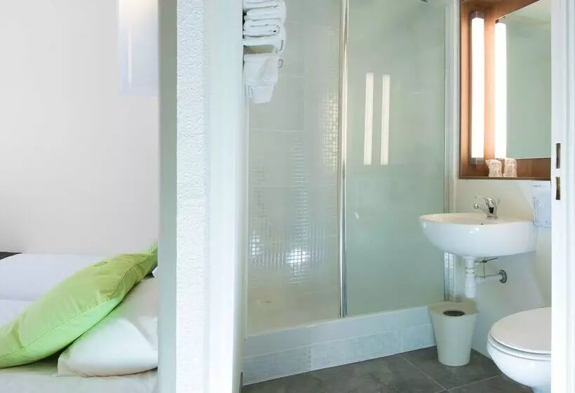 호텔 Campanile Nantes Saint Sébastien Sur Loire