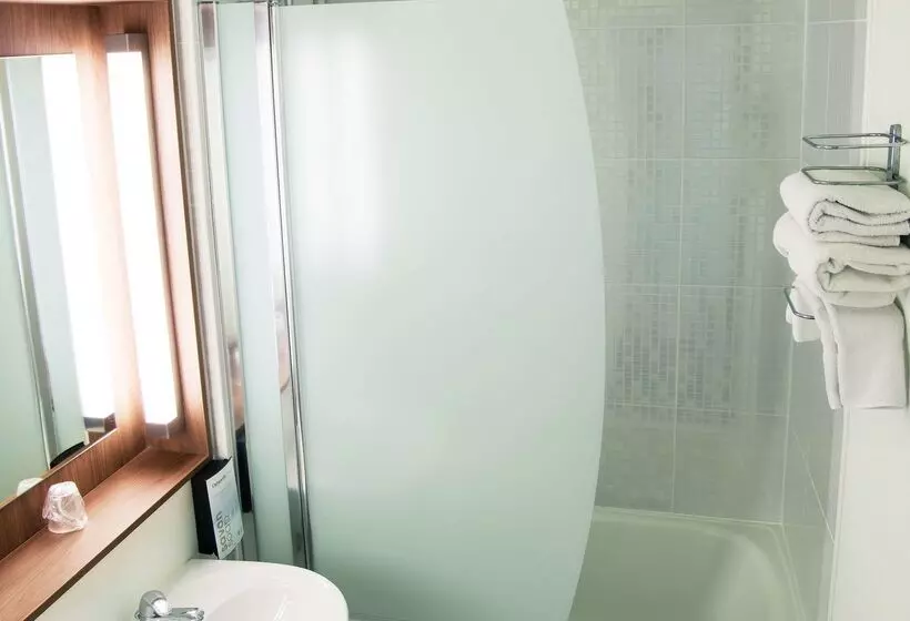 호텔 Campanile Nantes Saint Sébastien Sur Loire