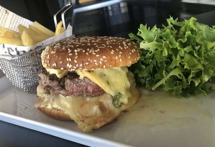 ホテル Campanile Nantes Saint Sébastien Sur Loire