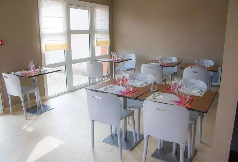 호텔 Campanile Nantes Saint Sébastien Sur Loire