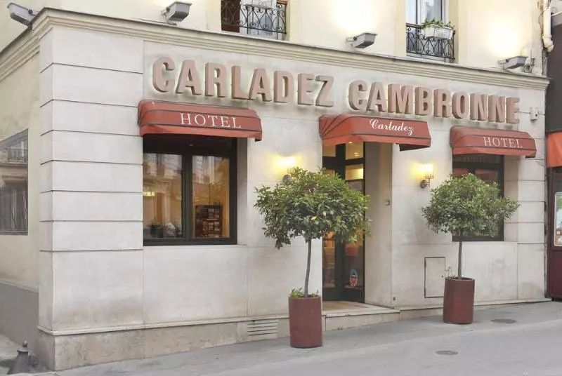 ホテル Carladez Cambronne